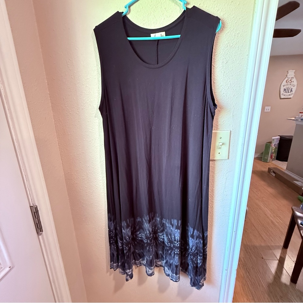 Style & Co. Black Sleeveless Tie-Dye Hem Swing Tunic